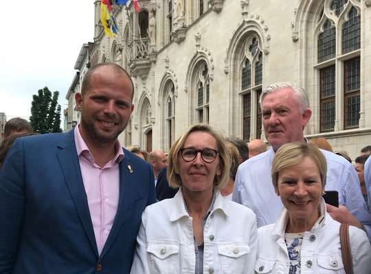 Theo Franken met N-VA Deerlijk bestuursleden te Kortrijk Theo Francken met N-VA Deerlijk bestuursleden te Kortrijk